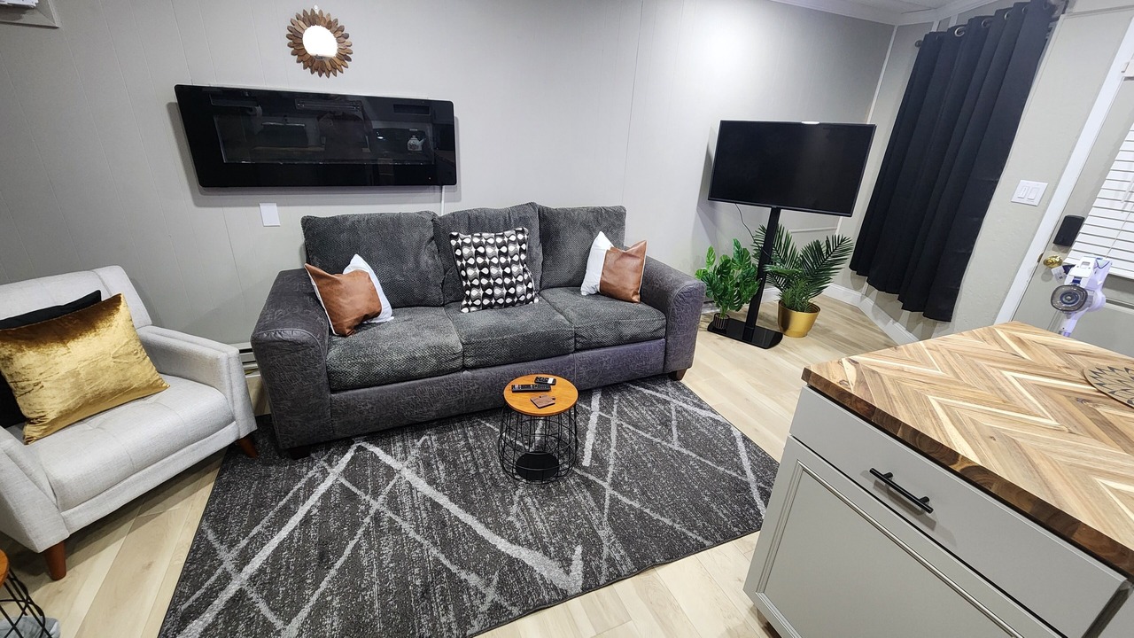 Photo of Livingroom in Huntington
