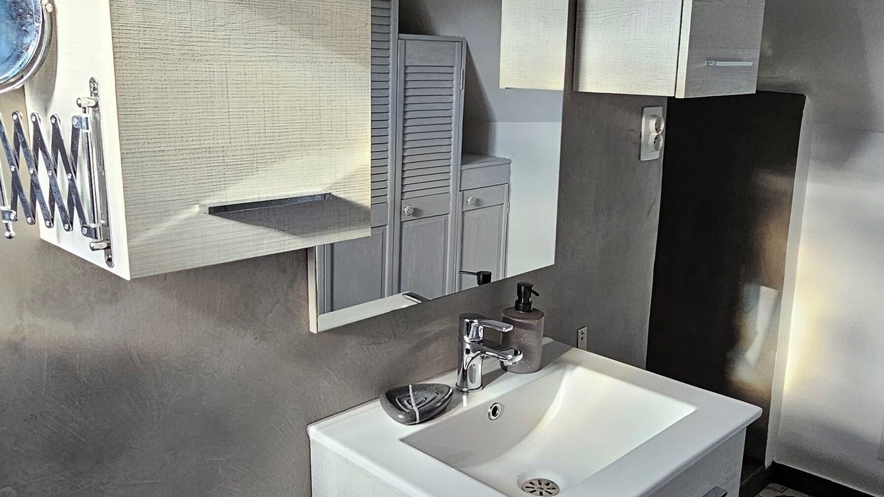 Photo of Bathroom in Villebernier