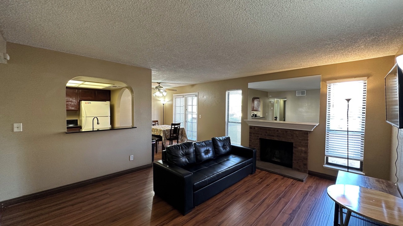 Photo of Livingroom in Canyon Gate