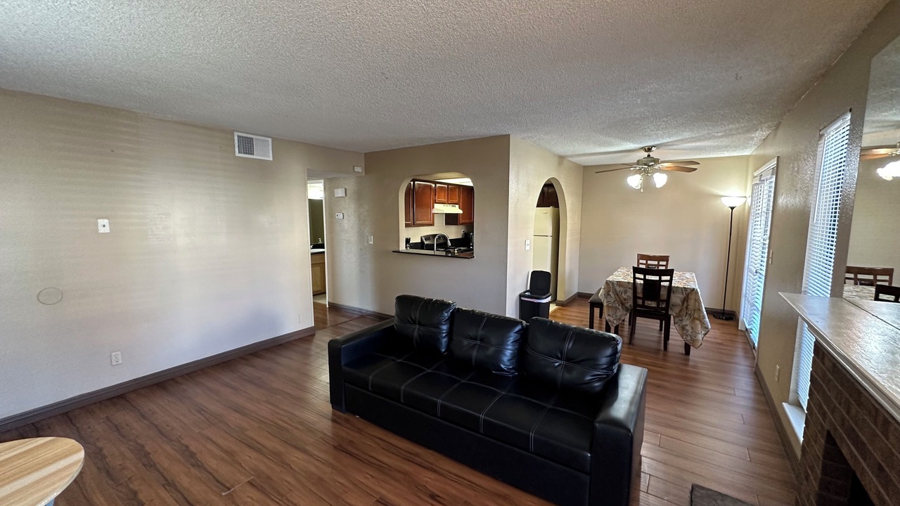 Photo of Livingroom in Canyon Gate