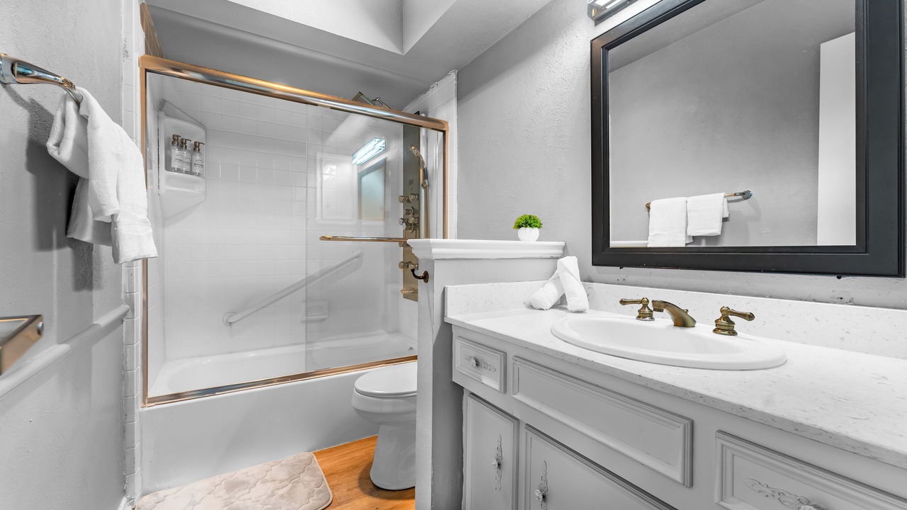 Photo of Bathroom in Carrollton