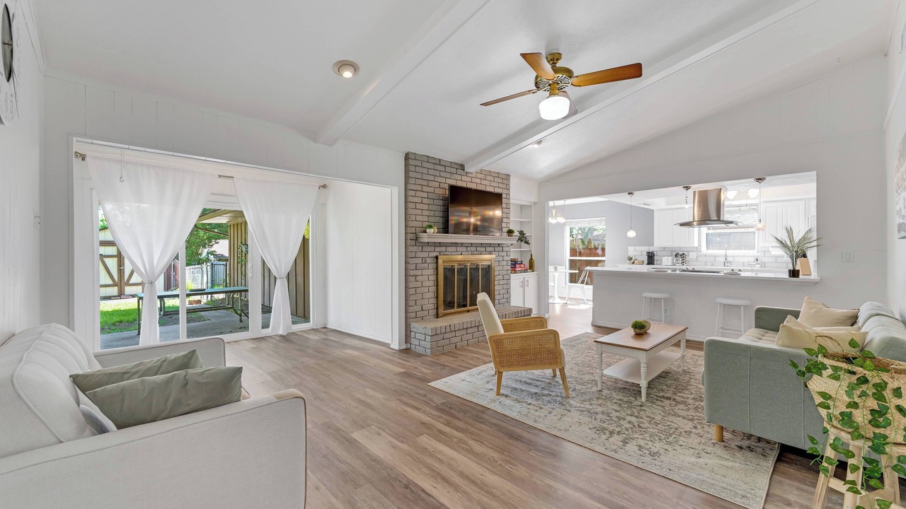 Photo of Livingroom in Carrollton