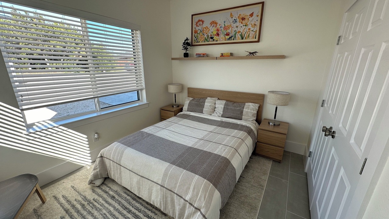 Photo of Bedroom in Cardinal Hills Estates