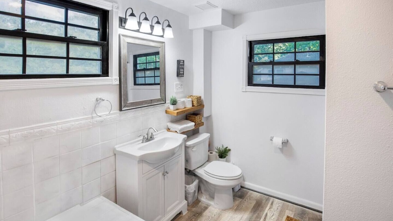 Photo of Bathroom in Friendswood