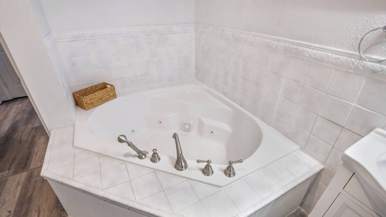 Photo of Bathroom in Friendswood
