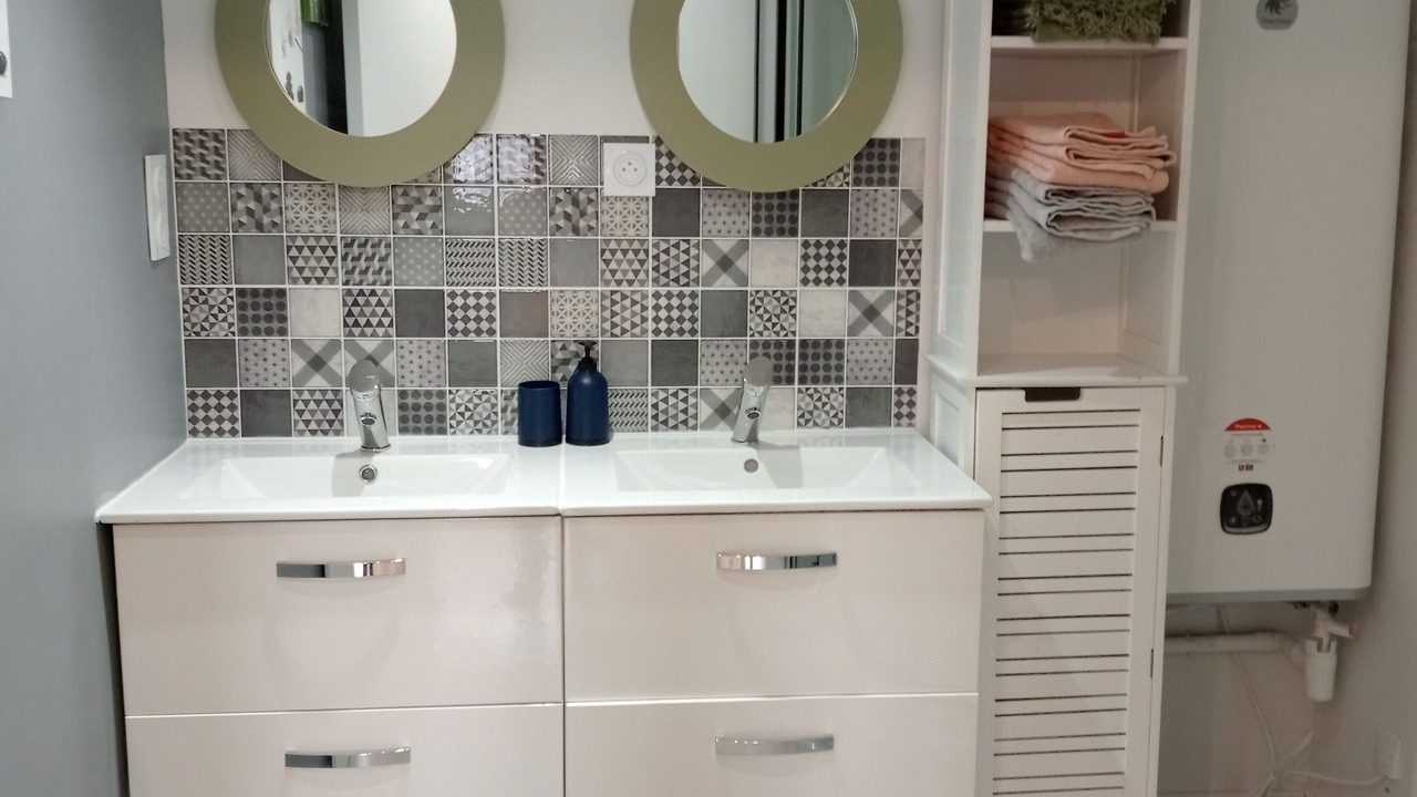 Photo of Bathroom in Villedieu-les-Poeles