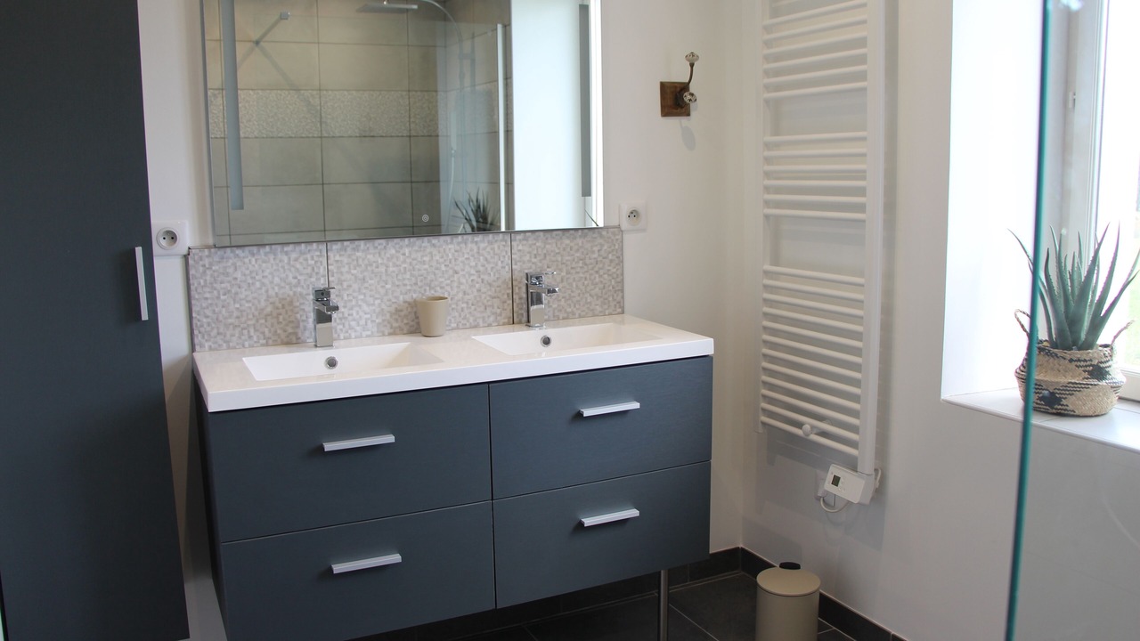 Photo of Bathroom in Vicq-sur-Nahon