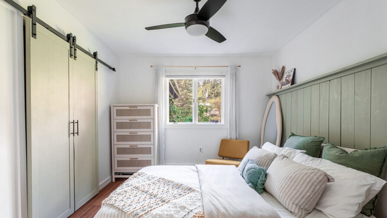 Photo of Others in Town of Olive