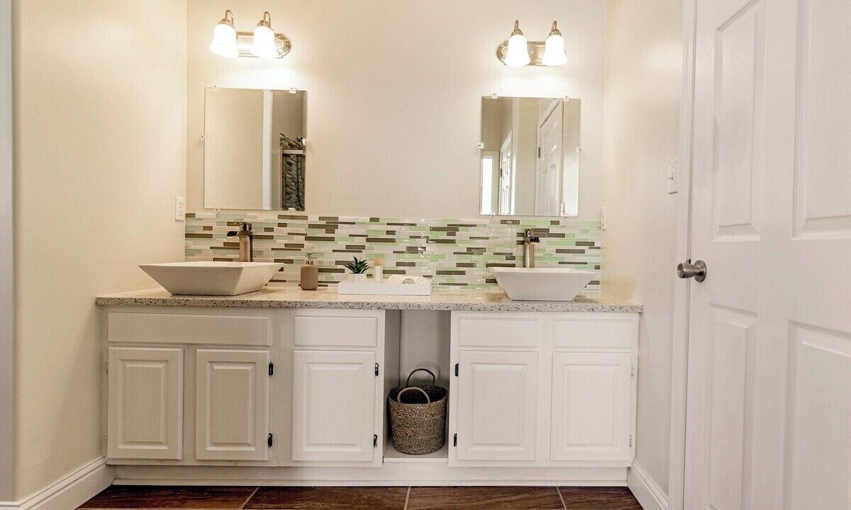 Photo of Bathroom in Ocean Springs