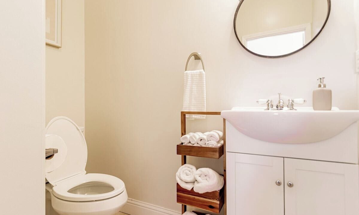 Photo of Bathroom in Ocean Springs