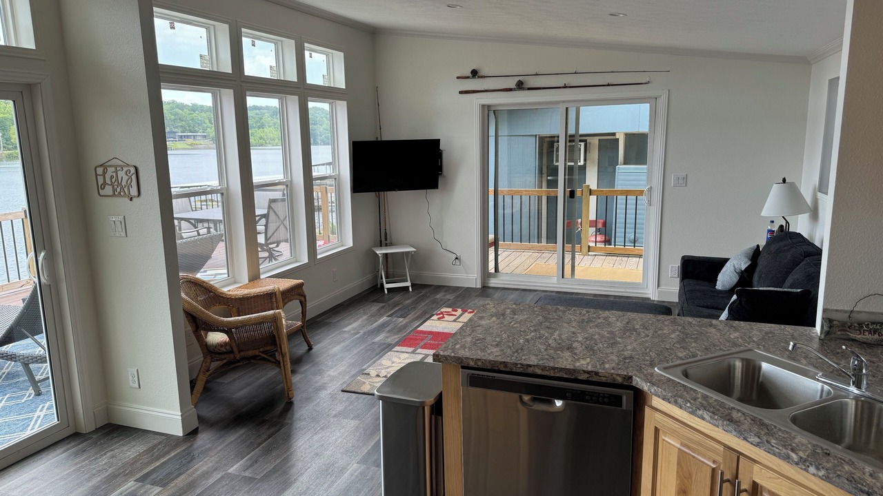 Photo of Livingroom in Gravois Mills