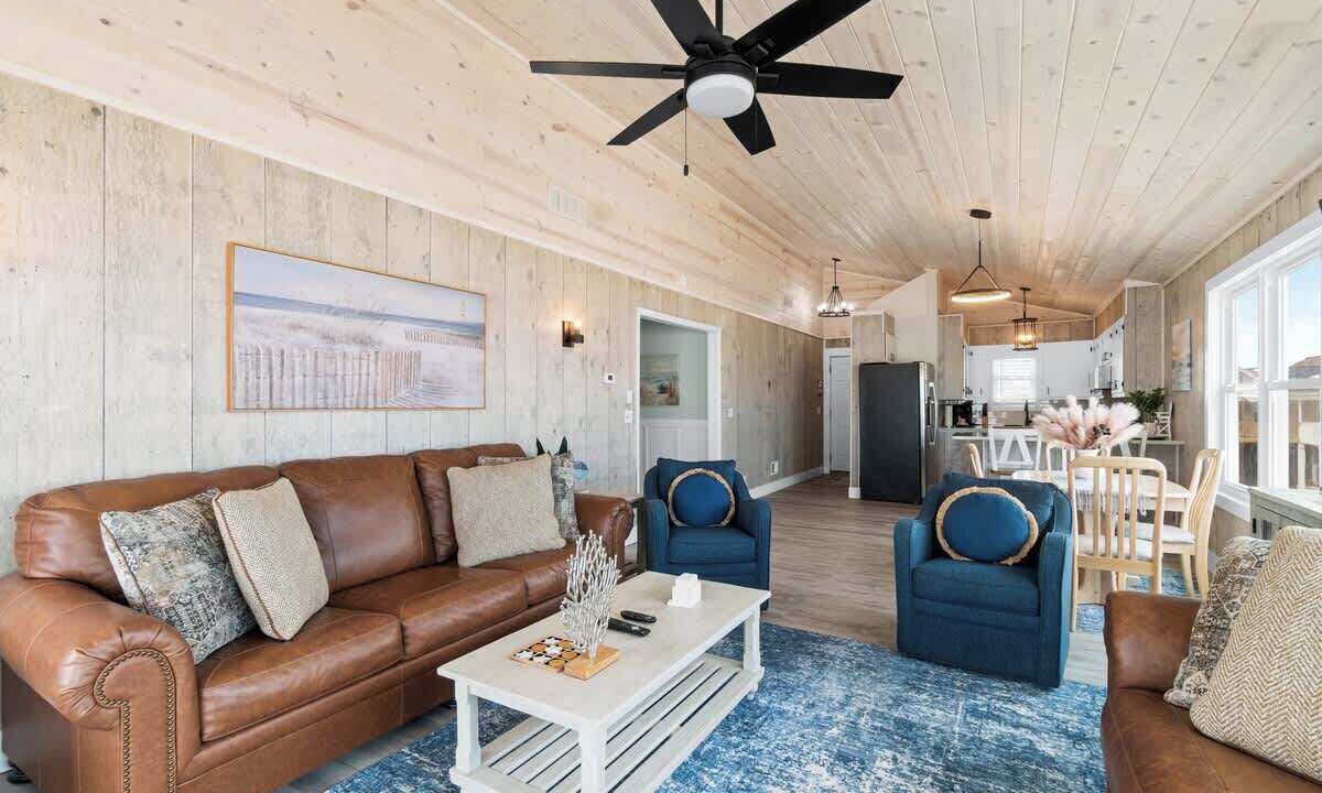 Photo of Livingroom in Ocean Isle Beach