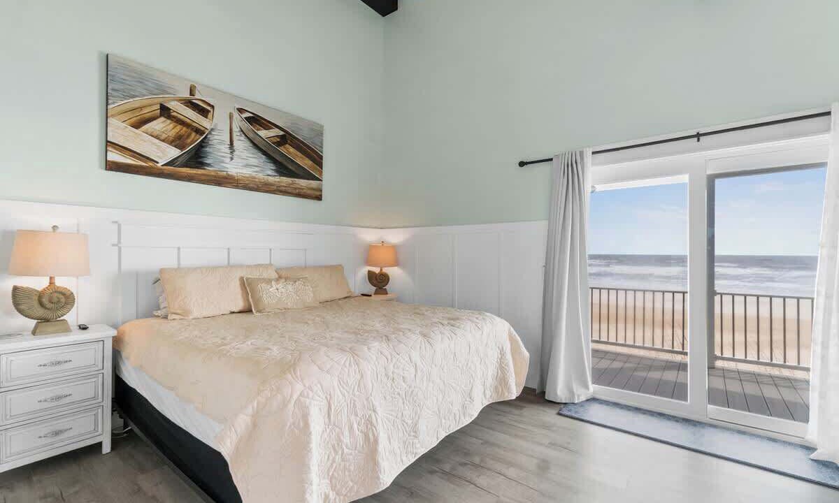 Photo of Bedroom in Ocean Isle Beach