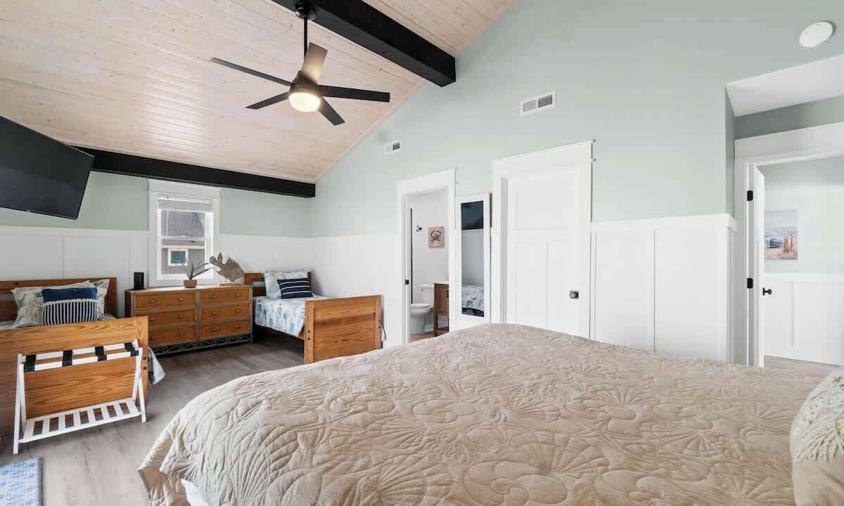 Photo of Bedroom in Ocean Isle Beach