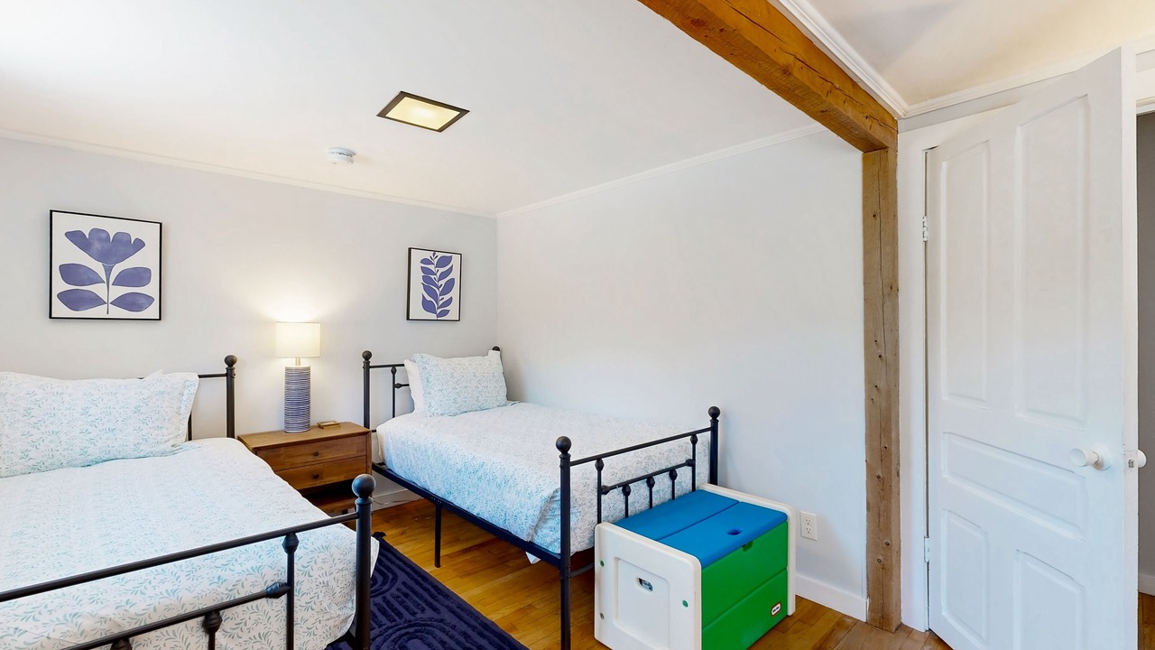 Photo of Bedroom in Lyndon Center