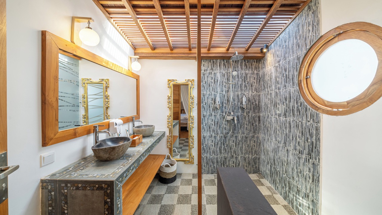 Photo of Bathroom in Nakula