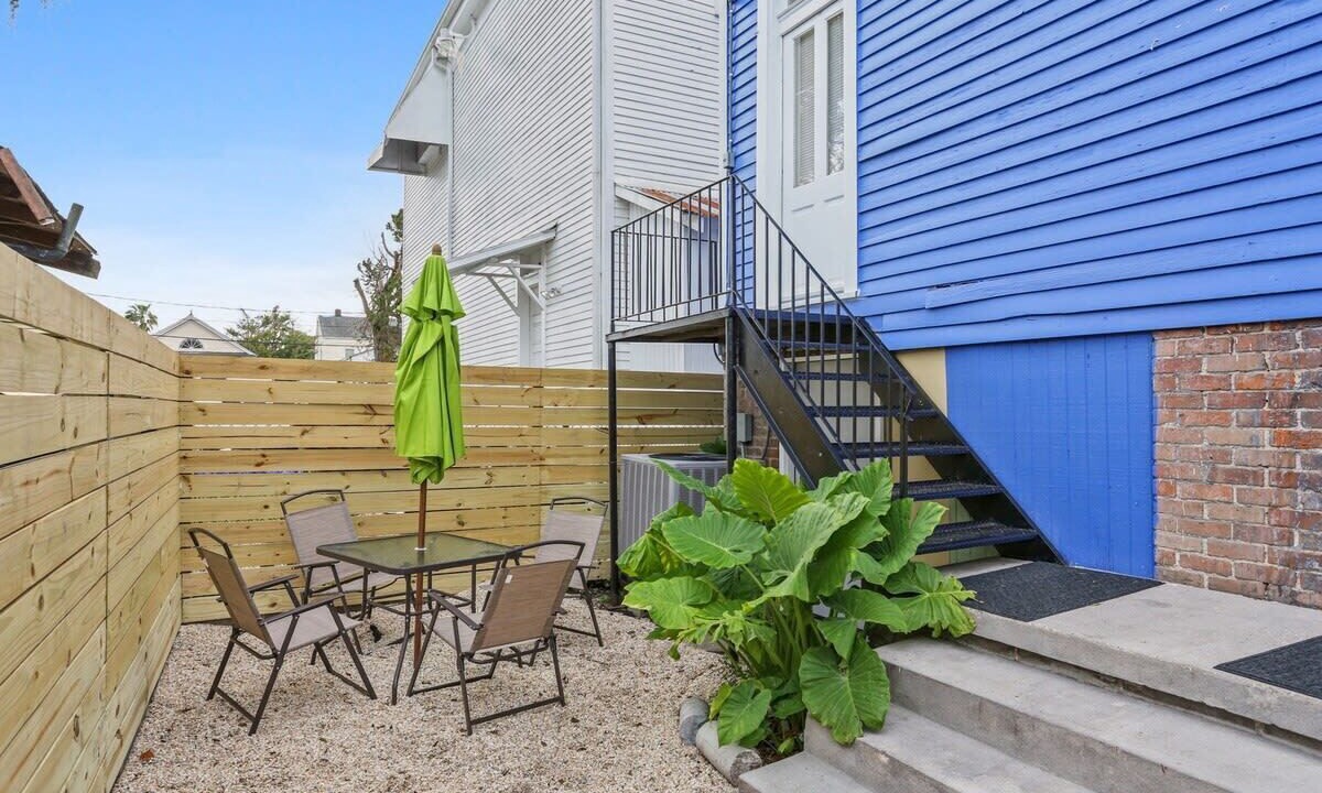 Photo of Outdoor in Algiers Point