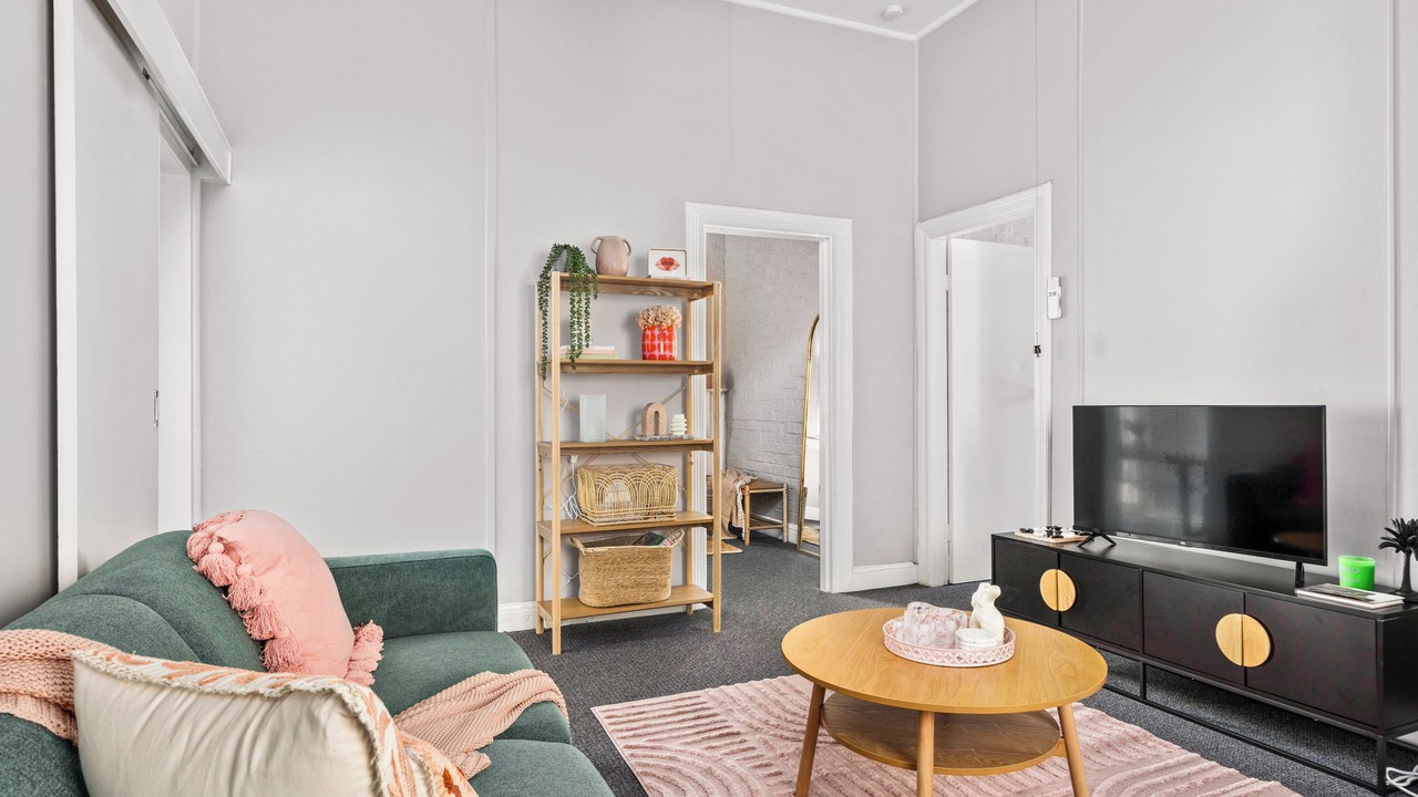 Photo of Livingroom in Pottery Estate