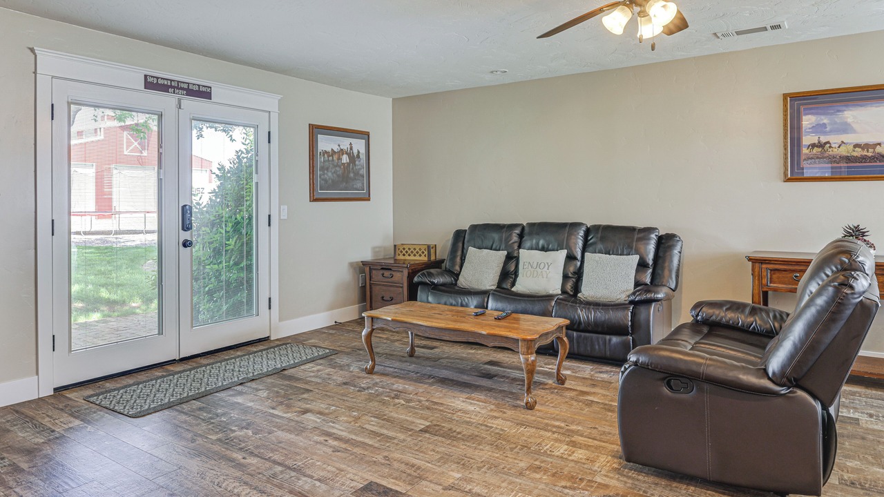 Photo of Livingroom in Stanislaus County