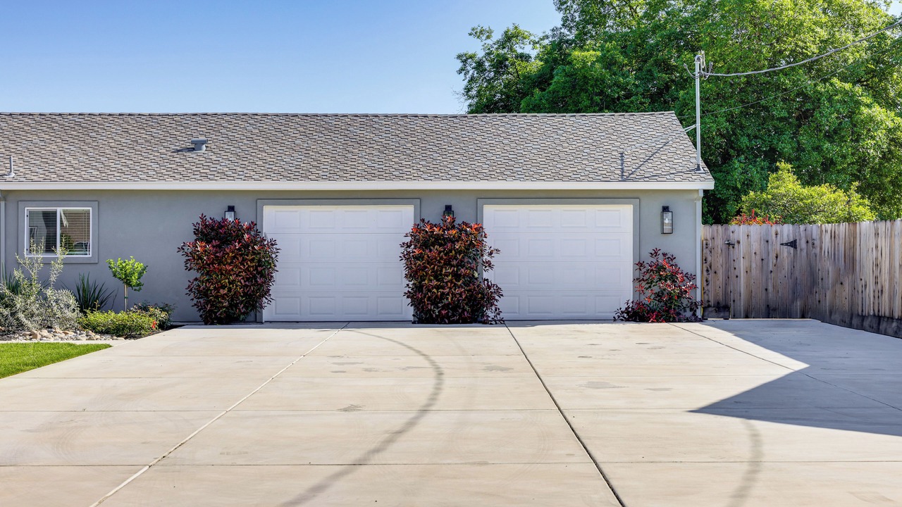 Photo of Others in Hughson