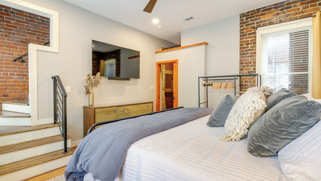 Photo of Bedroom in Downtown Knoxville