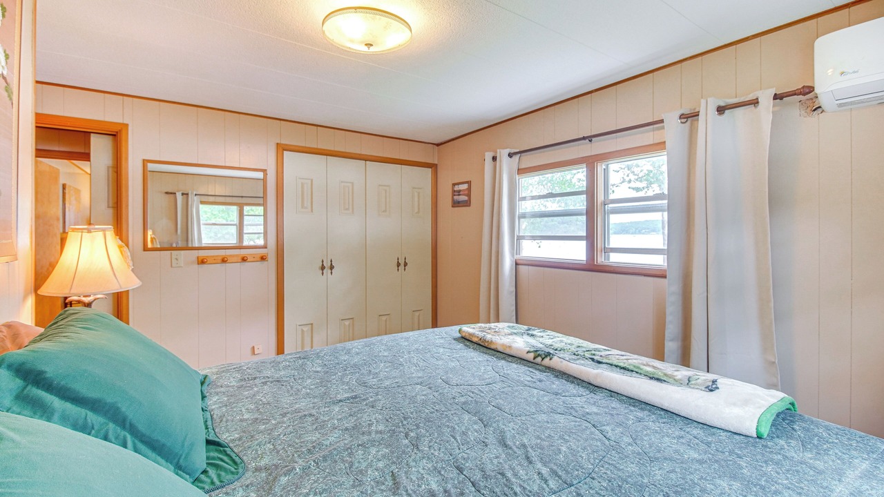 Photo of Bedroom in Jay