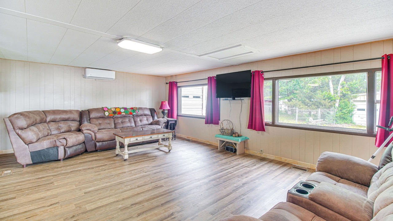 Photo of Bedroom in Jay