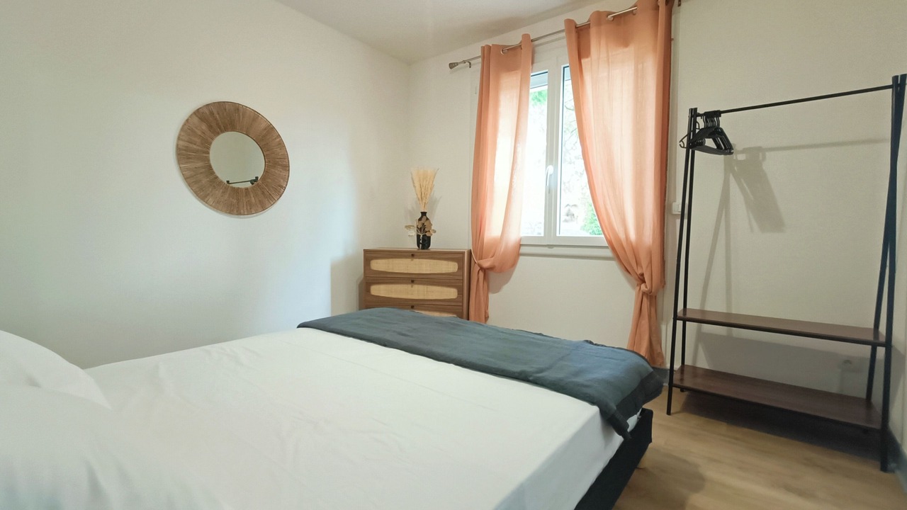 Photo of Bedroom in Cazedarnes