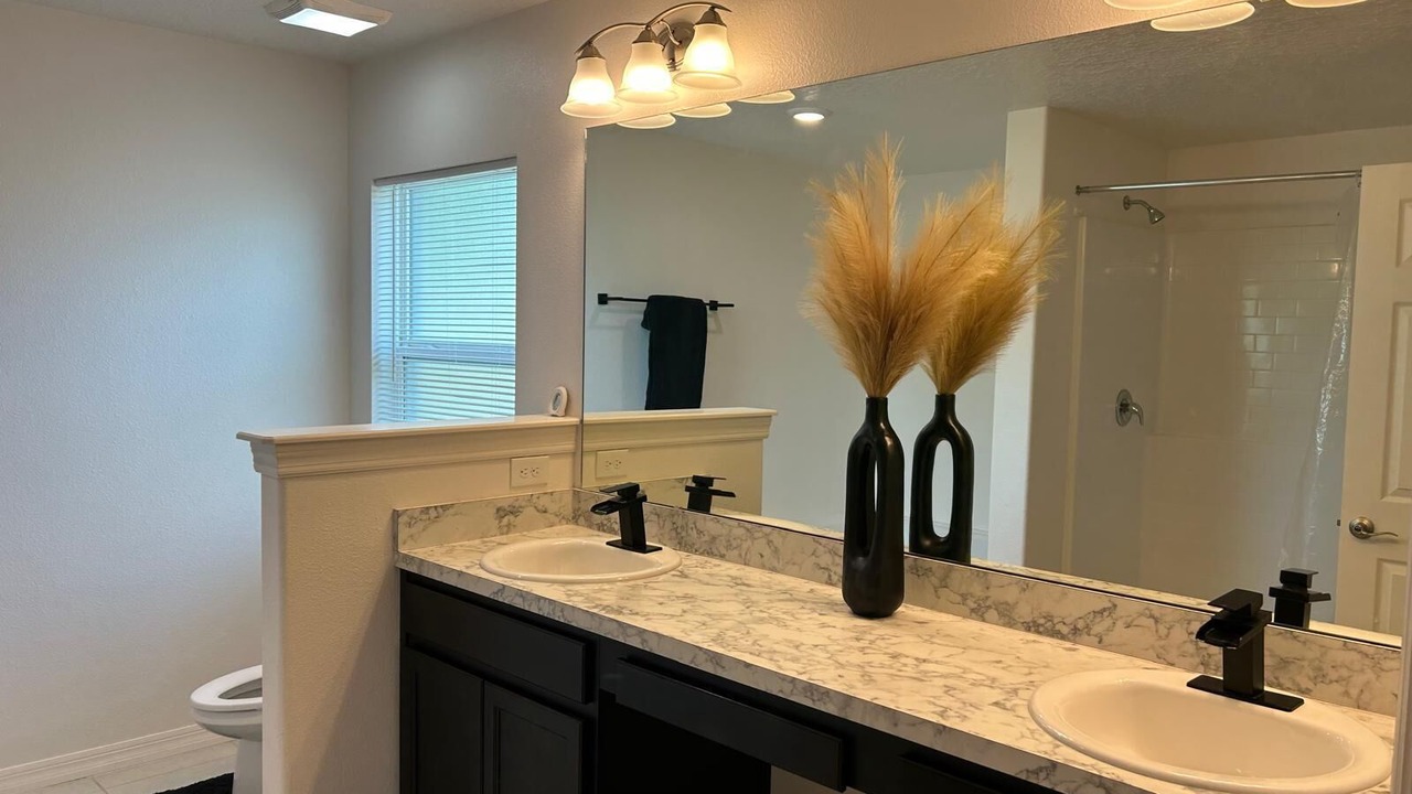 Photo of Bathroom in Deltona Lakes