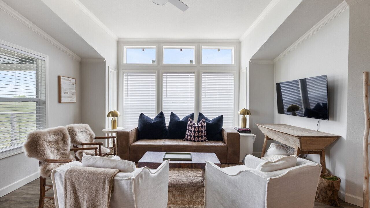 Photo of Livingroom in Carmine