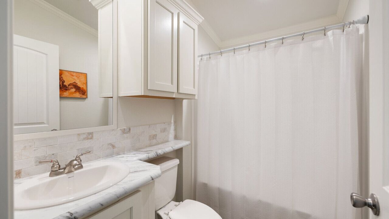 Photo of Bathroom in Carmine