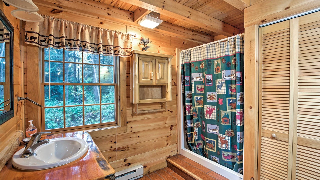 Photo of Bathroom in Glenfield