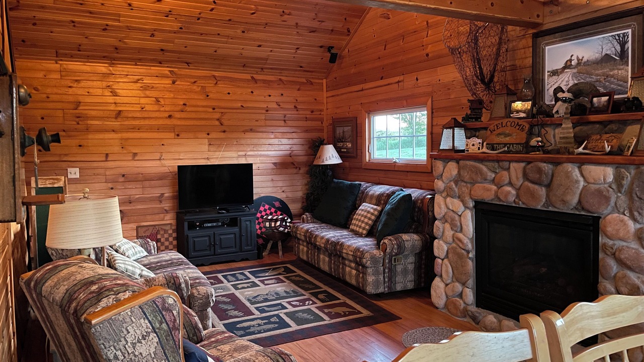 Photo of Livingroom in Lucas County