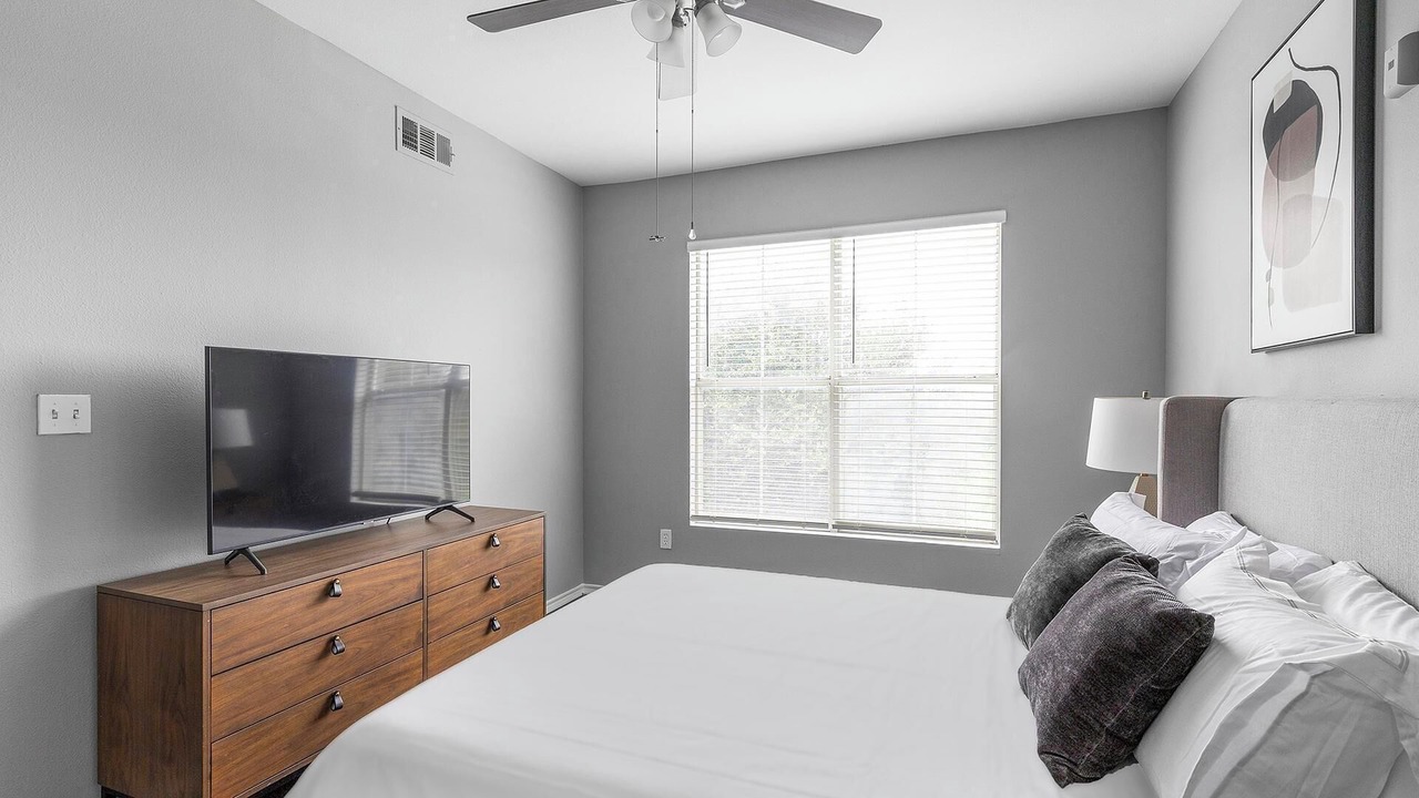 Photo of Bedroom in Fossil Creek