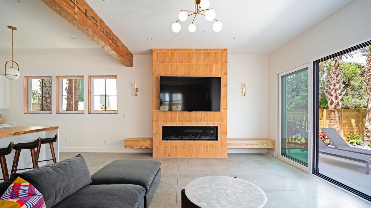 Photo of Livingroom in Jacksonville Beach