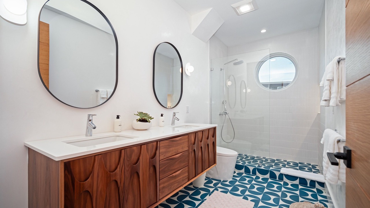 Photo of Bathroom in Jacksonville Beach