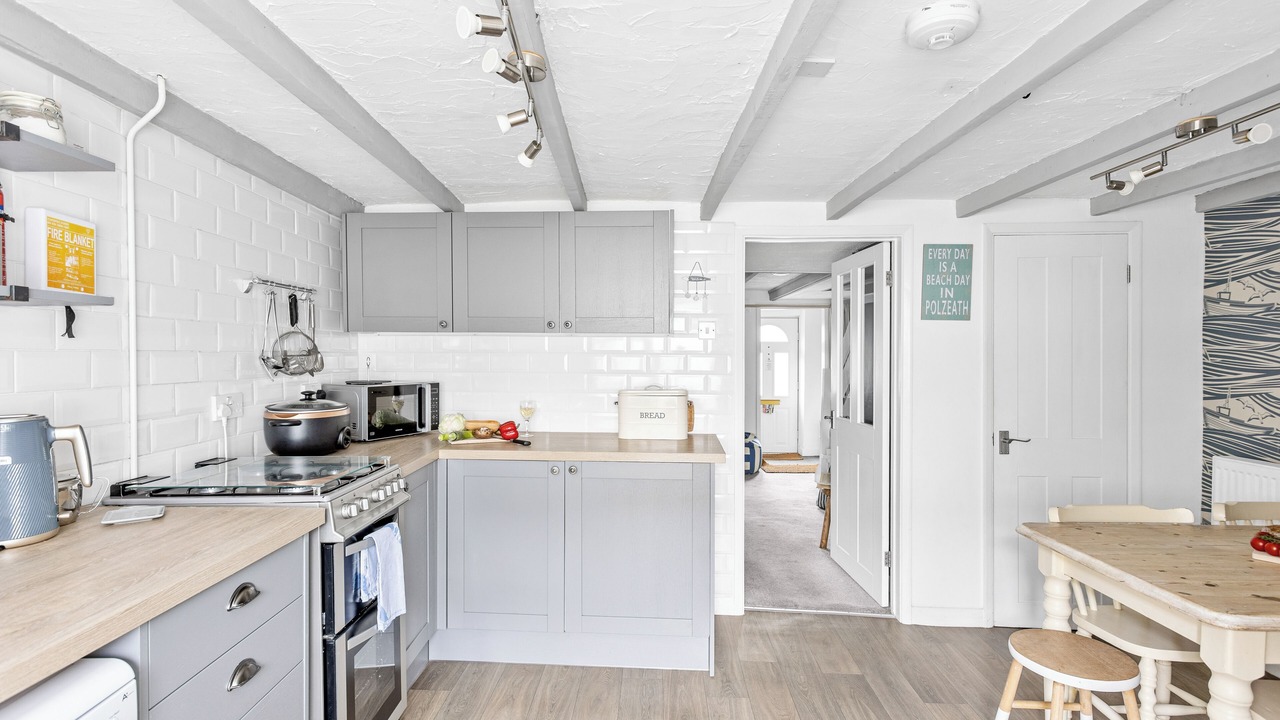 Photo of Kitchen in Wadebridge