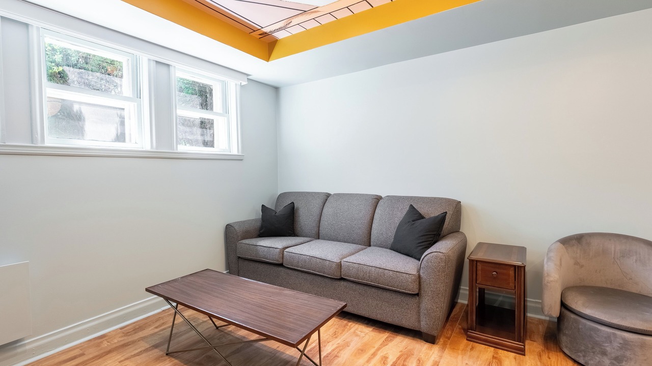 Photo of Livingroom in Ahuntsic