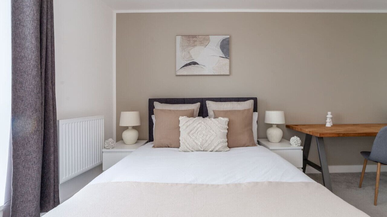 Photo of Bedroom in Brent