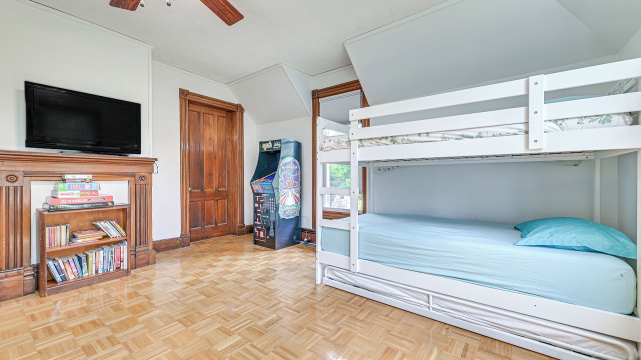 Photo of Bedroom in Town of Broome