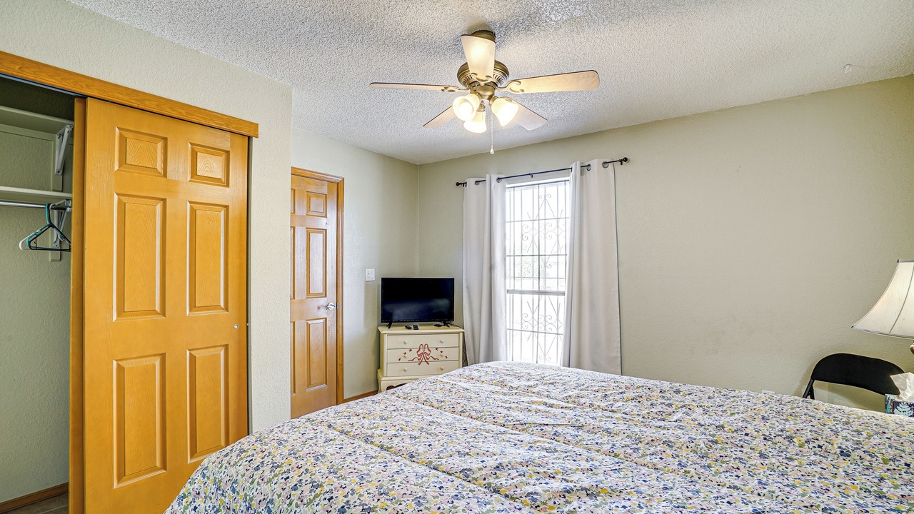 Photo of Bedroom in Biggs Field