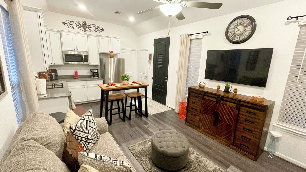Photo of Livingroom in New Caney