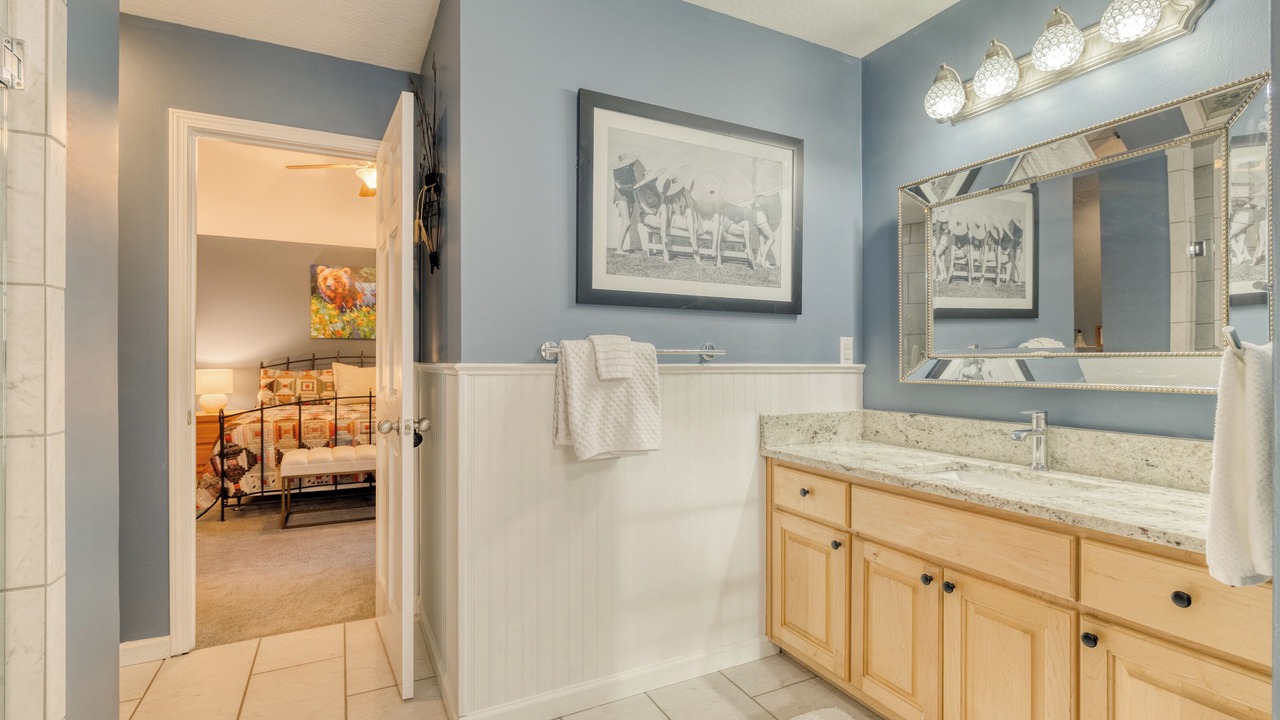 Photo of Bathroom in Eagle Mountain