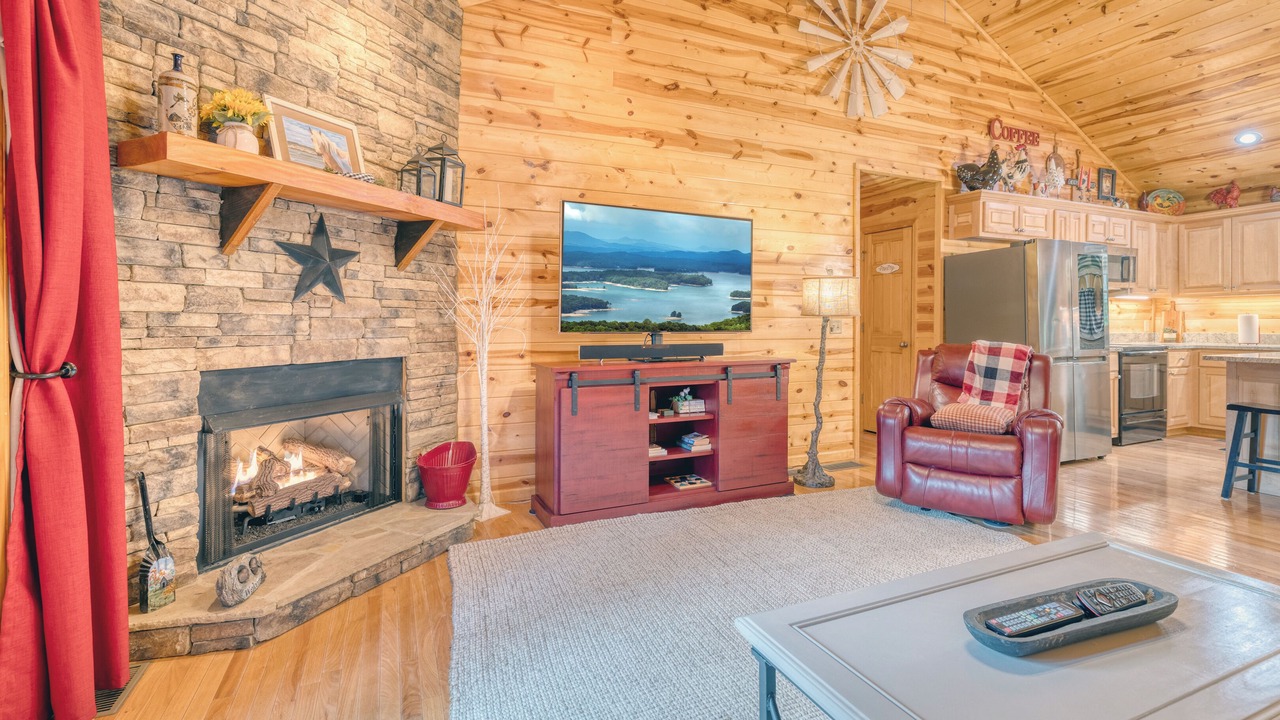 Photo of Livingroom in Eagle Mountain
