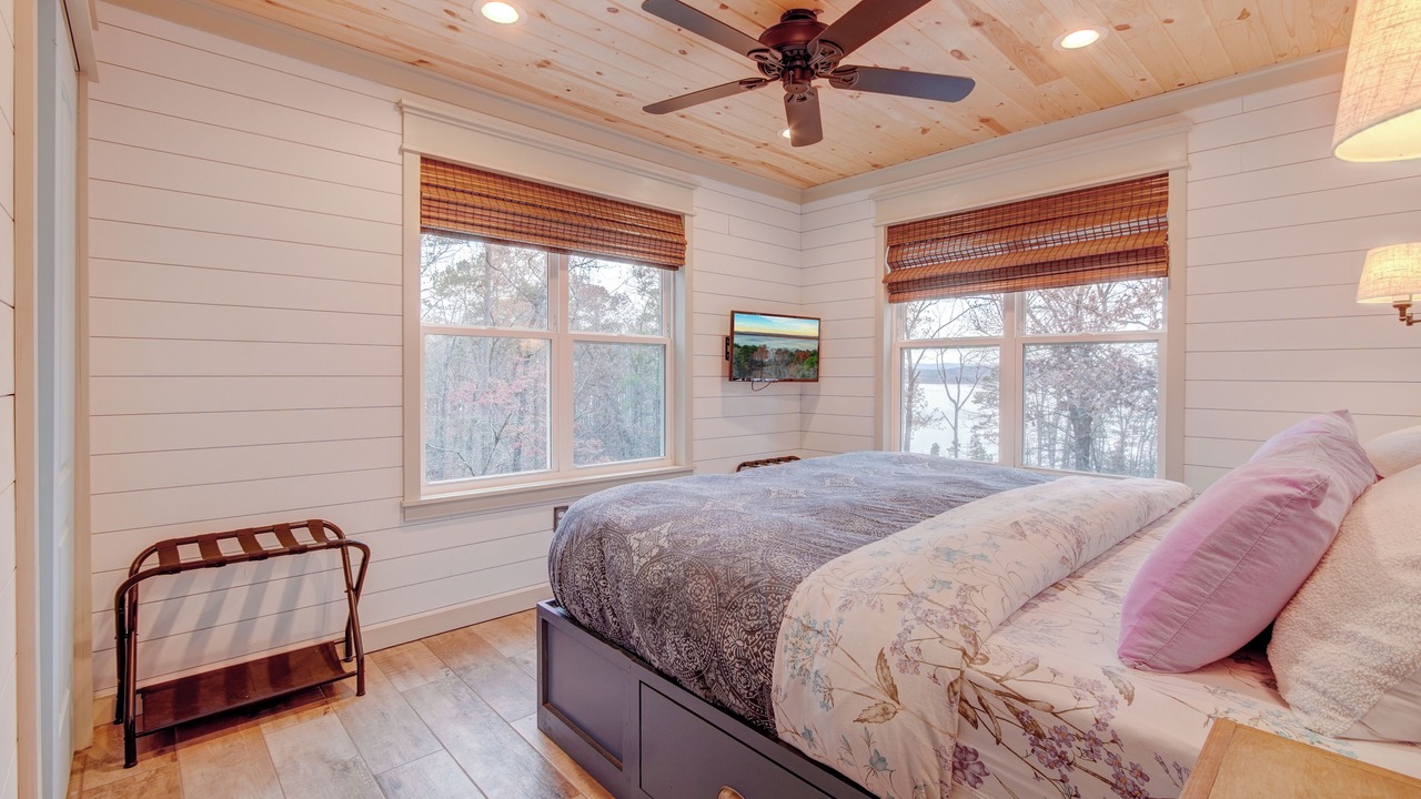 Photo of Bedroom in Quitman