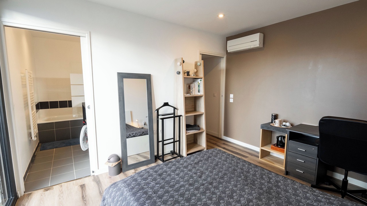 Photo of Bedroom in Bastide-Brazza