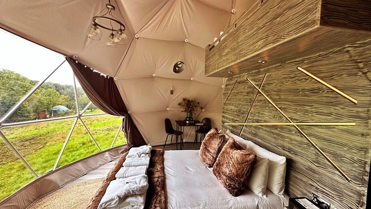 Photo of Bedroom in Chiddingstone Hoath