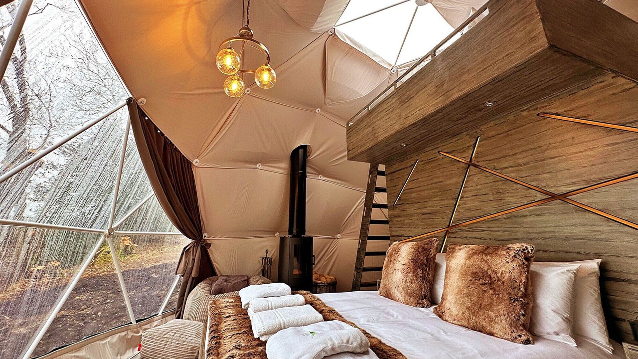 Photo of Bedroom in Chiddingstone Hoath