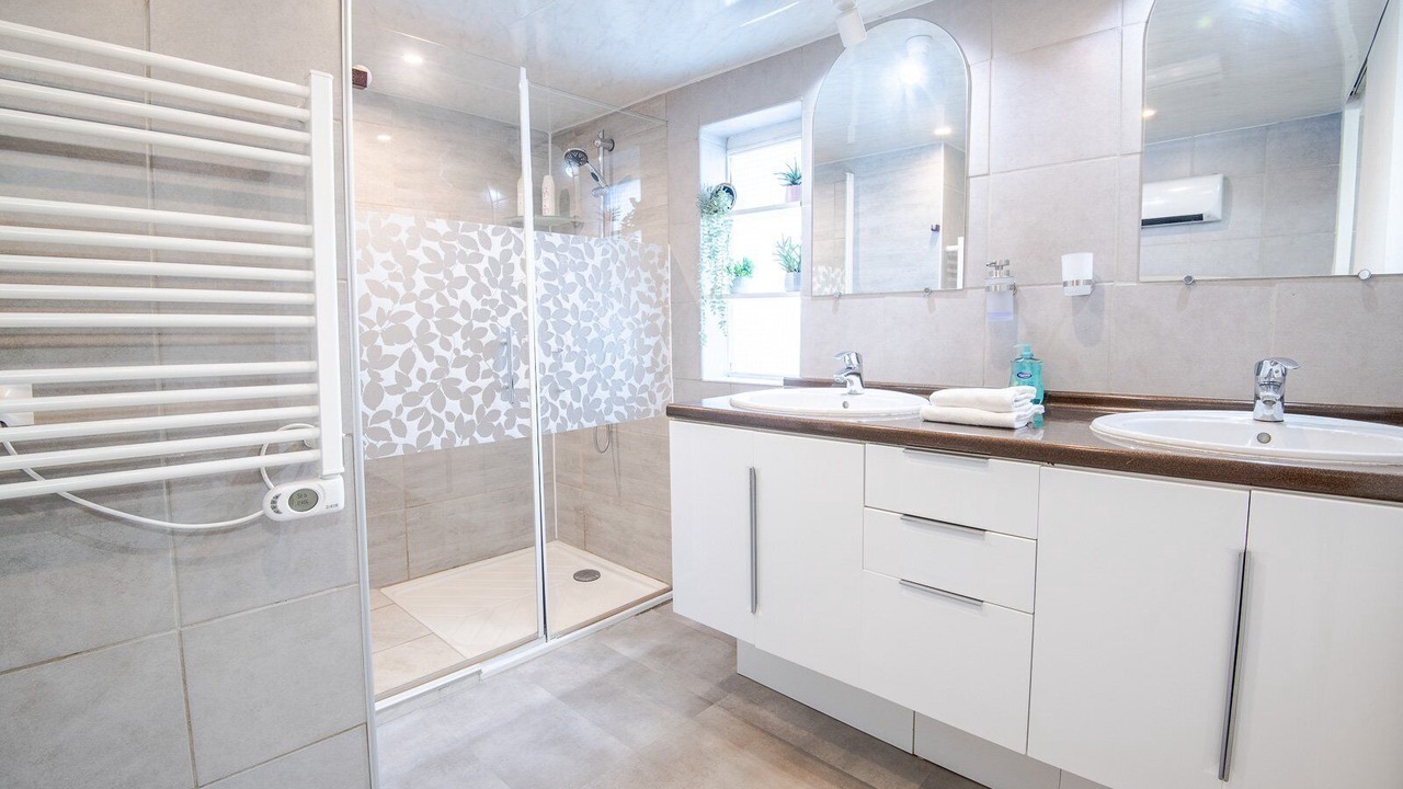 Photo of Bathroom in Poce-sur-Cisse