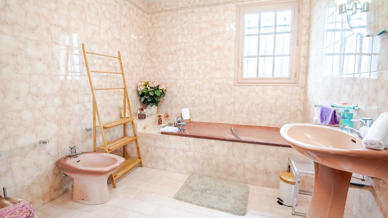 Photo of Bathroom in Amboise